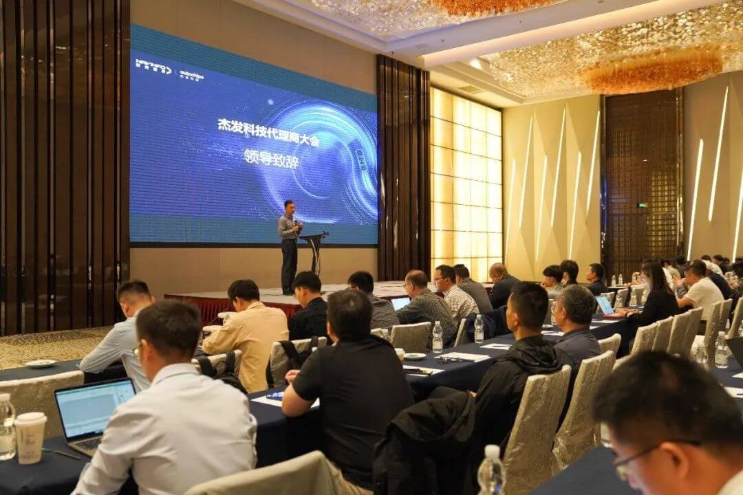 ͼ1.jpg k1ÌåÓý - Ê®ÄêÆ·ÅÆ ÖµµÃÐÅÈÎ